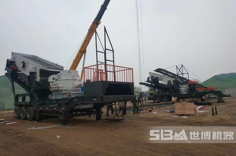 鵝卵石移動(dòng)式制沙機(jī)現(xiàn)場(chǎng)