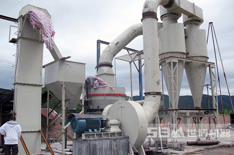石頭磨粉機(jī)現(xiàn)場