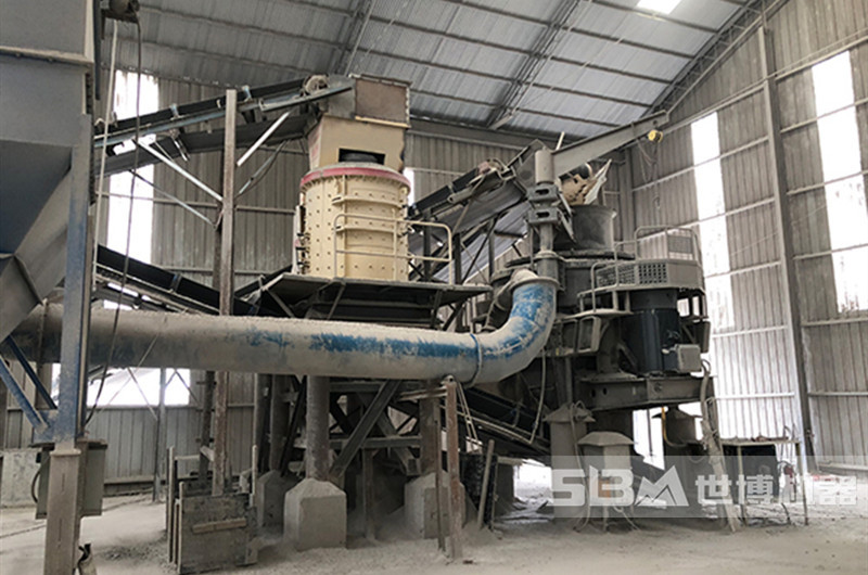 花崗巖制砂機(jī)現(xiàn)場(chǎng)圖