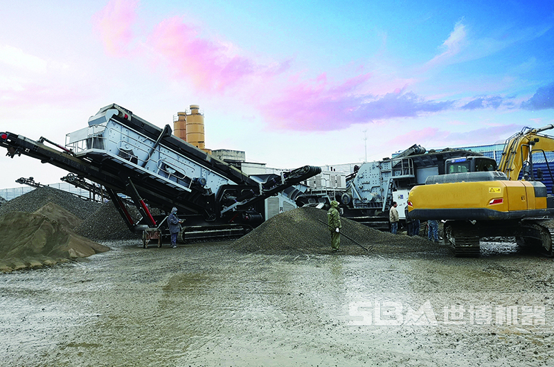 移動篩分機現(xiàn)場圖