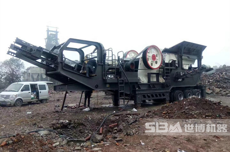 移動(dòng)破碎機(jī)站