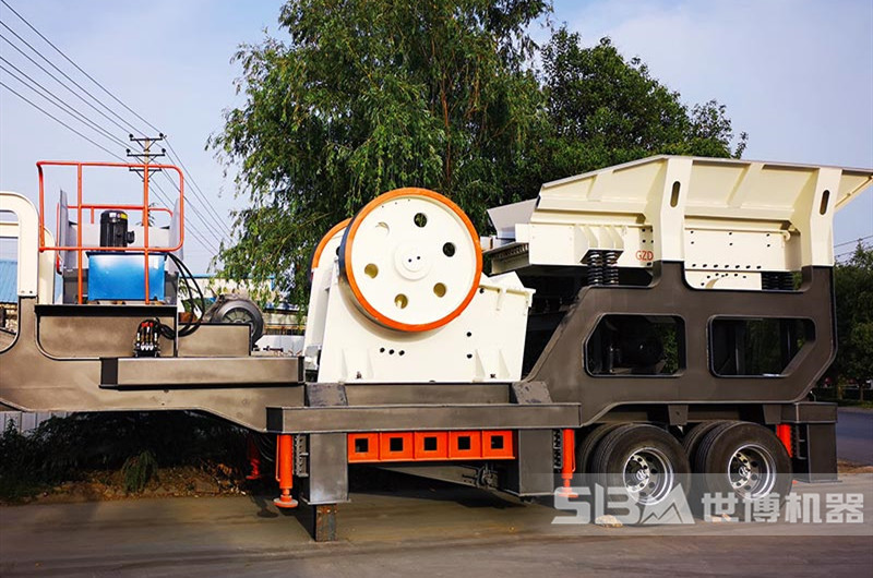 輪胎式破碎站結(jié)構(gòu)，有輪胎可移動(dòng)