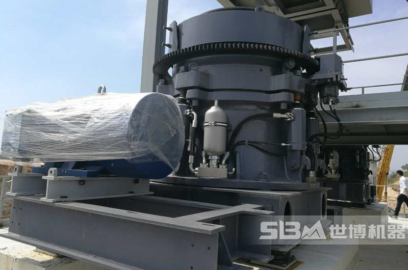 新一代液壓圓錐制砂機(jī)