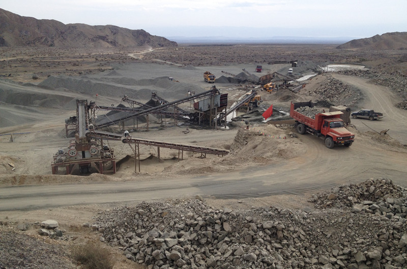 碎石場現(xiàn)場圖，碎石場全套設(shè)備