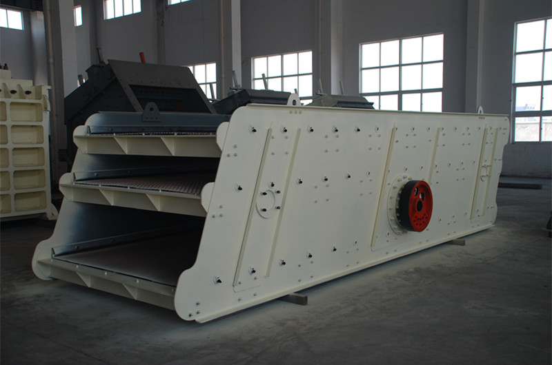 三層礦山振動篩圖，三層篩網(wǎng)，出四種料