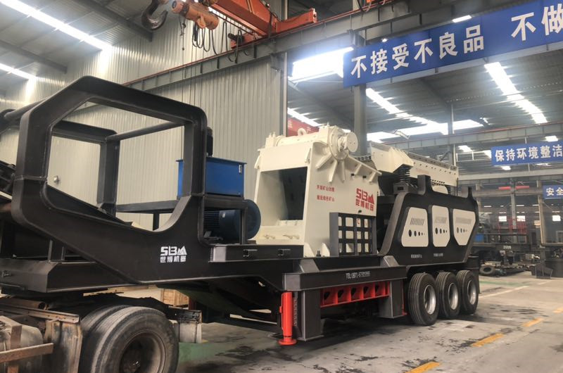 時(shí)產(chǎn)600噸移動(dòng)顎式破碎站，大型移動(dòng)破碎站