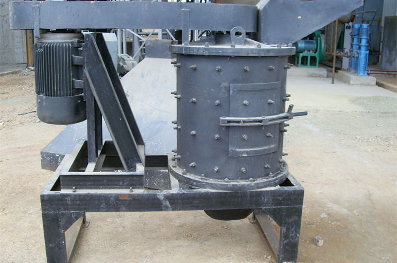 鋼架基礎(chǔ)復(fù)合式破石機(jī)，家庭用小型石頭破碎機(jī)