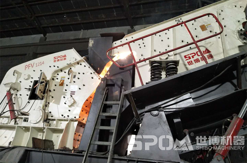 移動破碎機1412，1214反擊破移動破碎機