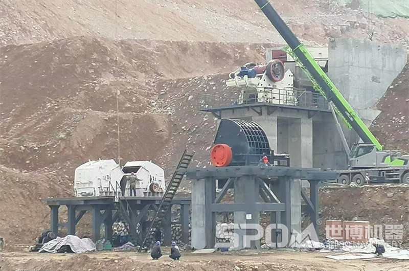 大型歐版鄂破、重錘破、反擊破安裝現(xiàn)場(chǎng)
