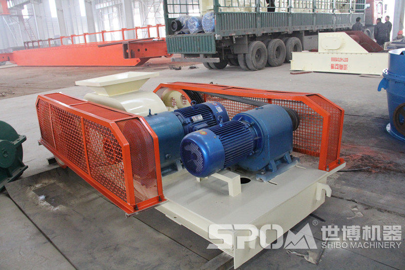 對(duì)輥式破碎制砂機(jī)