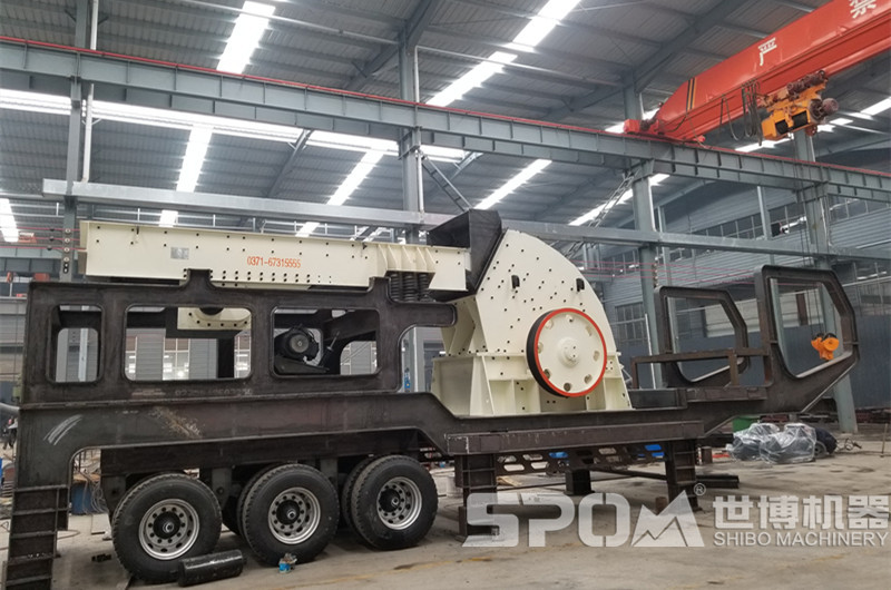 移動車柴油機錘式石頭破碎機，車間半成品
