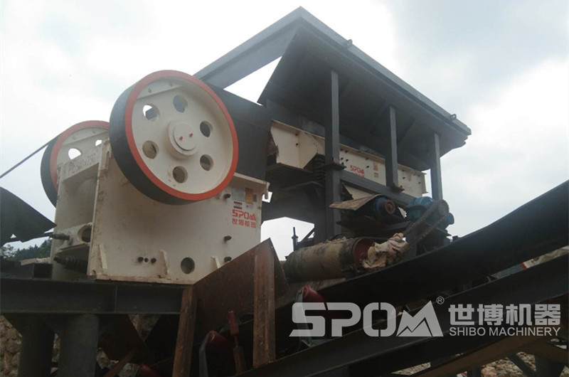 顎破粗碎石頭現(xiàn)場(chǎng)圖