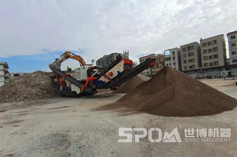 城市周邊建筑垃圾處理現(xiàn)場，東莞侯總工地