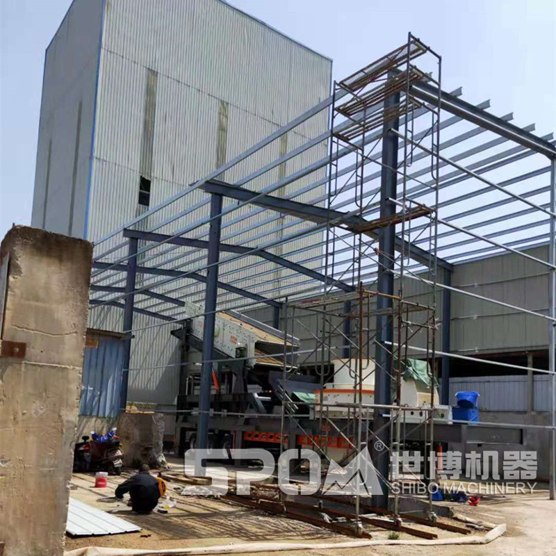 世博客戶在建的移動(dòng)沙場(chǎng)